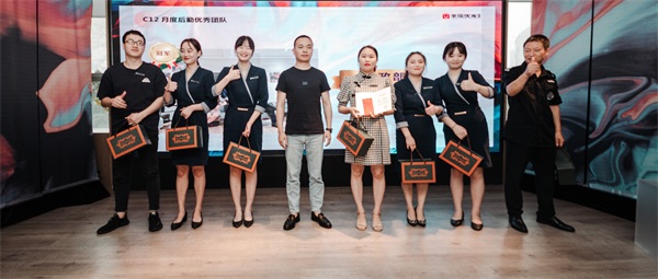 28月度后勤优秀团队.jpg