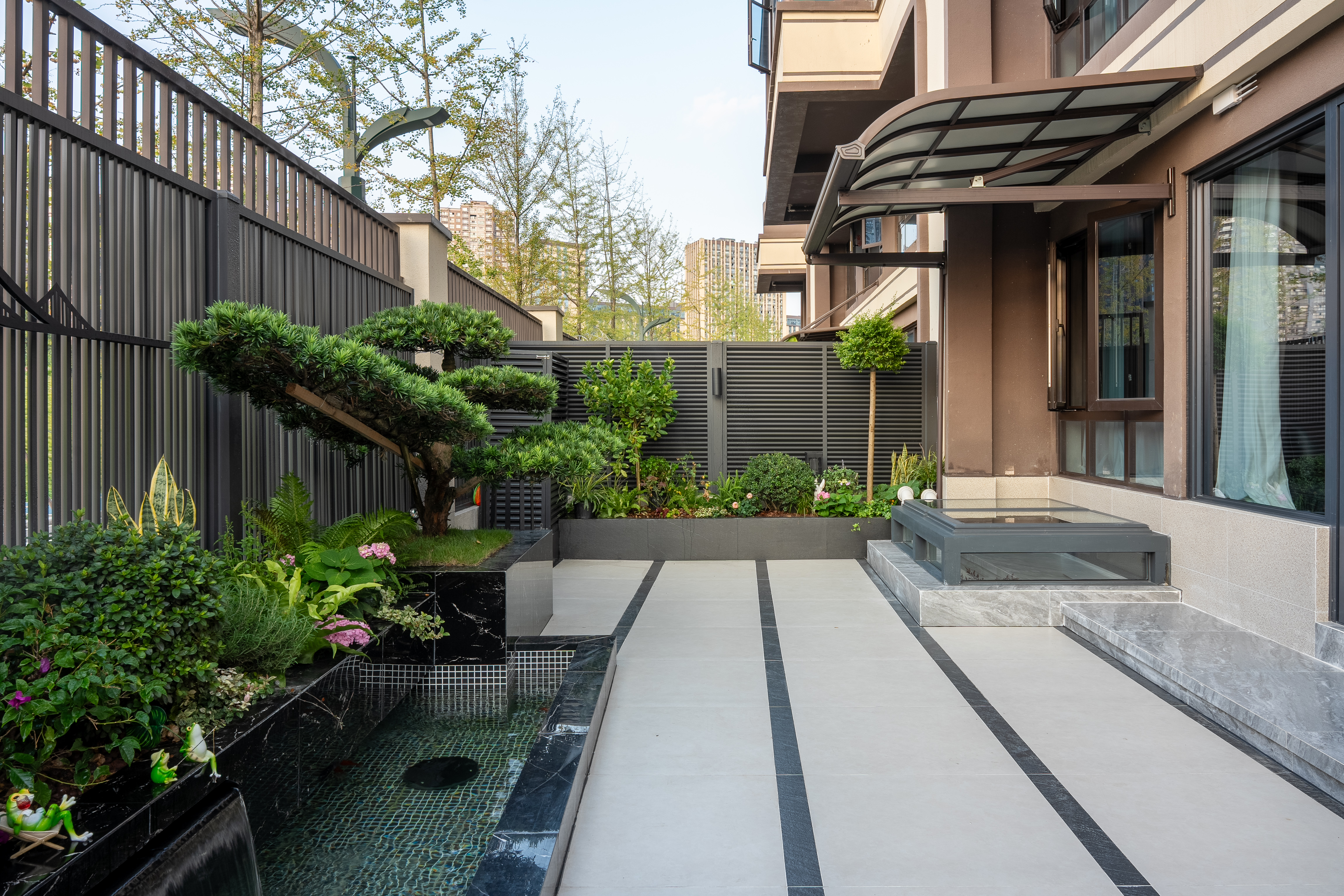 DSC00863-HDR.jpg DSC00863-HDR.jpg